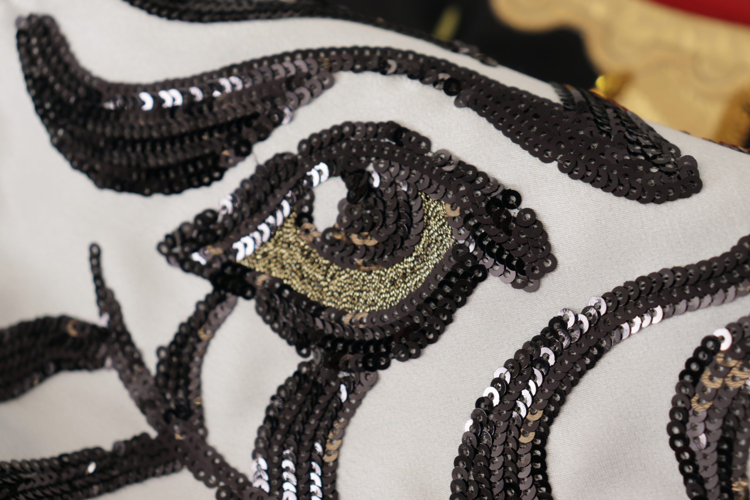 Black Love Clock Sequined Piano Skirt - Image 7