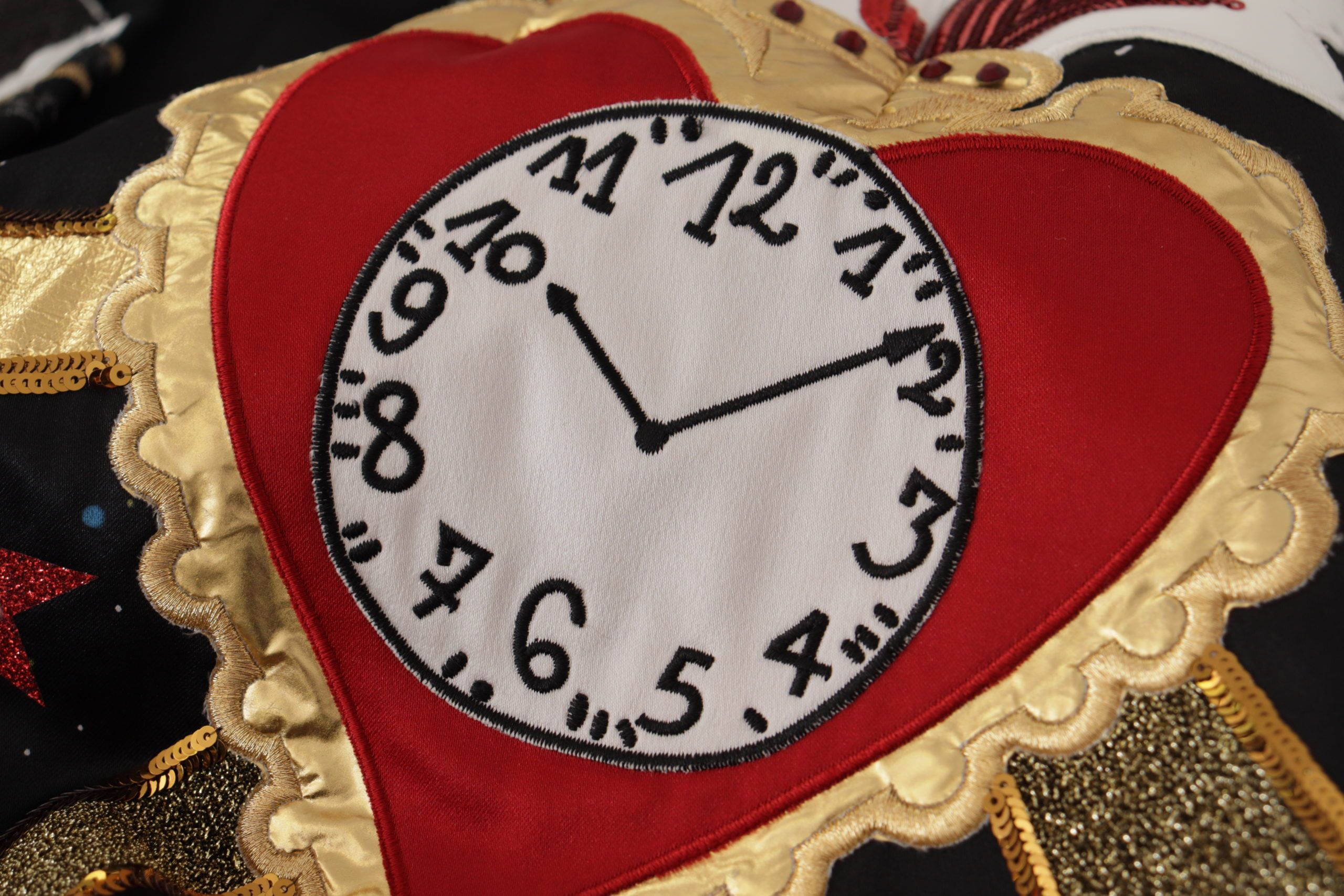 Black Love Clock Sequined Piano Skirt - Image 8